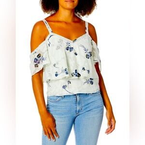 NWOT Lucky Brand Women’s cold shoulder top in size S